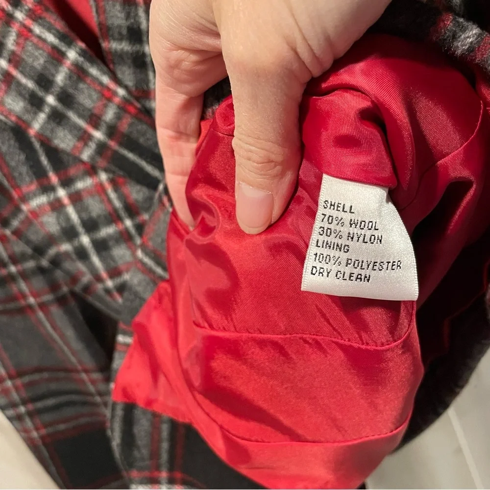 Cute red gray plaid wool blend chunky button blazer Talbots lined pockets